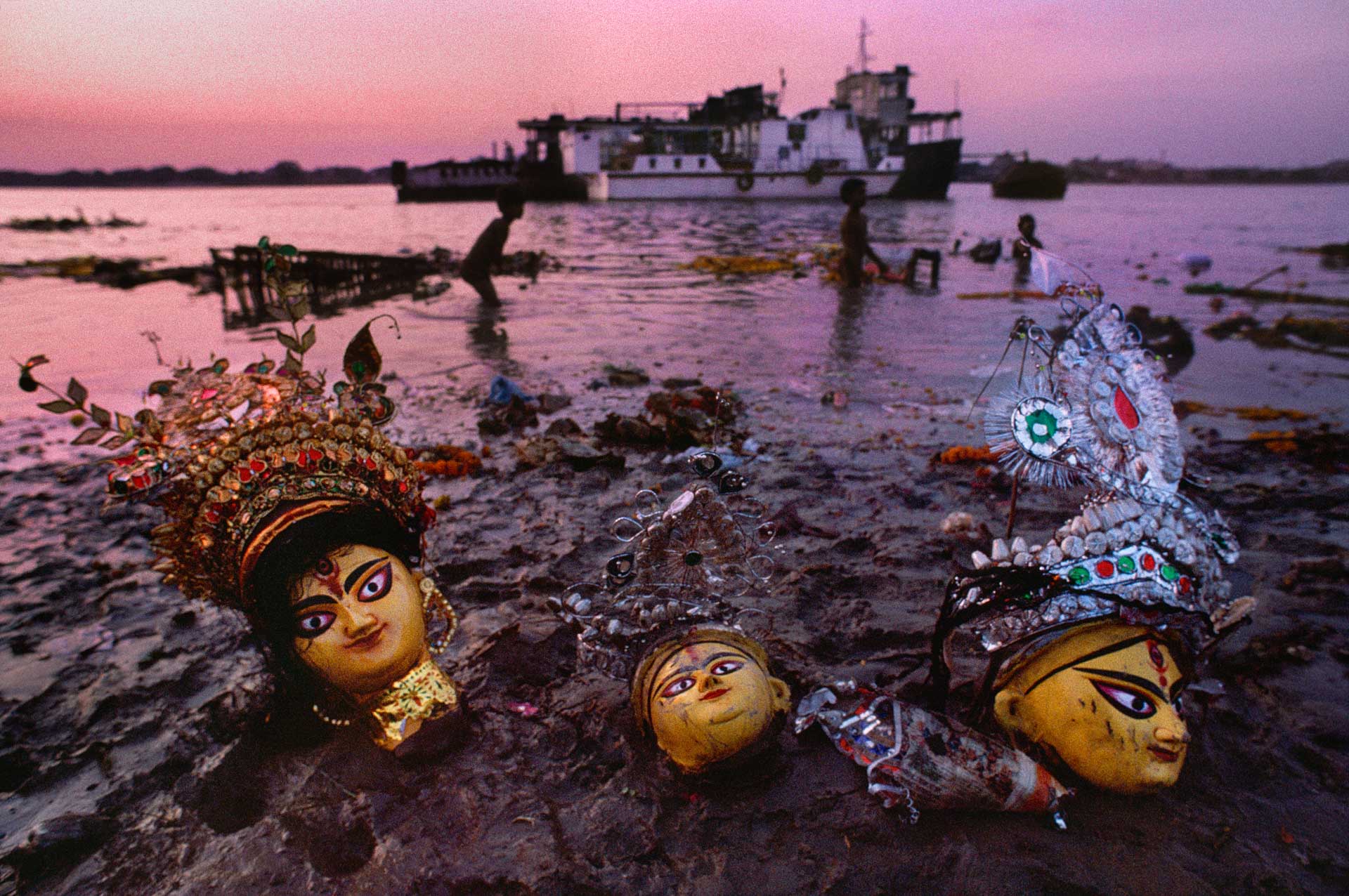 INDIA-12235